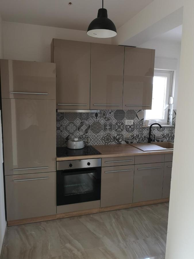 Apartmani Sunce سفيتي بيتار المظهر الخارجي الصورة
